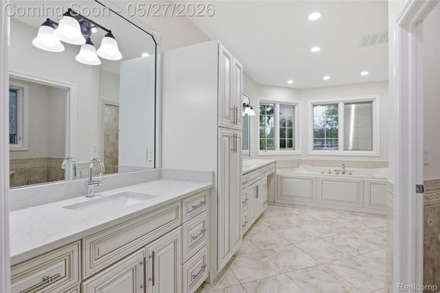 46500 Ryan Road, Shelby Charter Township, MI 48317