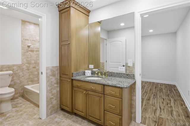 46500 Ryan Road, Shelby Charter Township, MI 48317