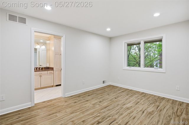 46500 Ryan Road, Shelby Charter Township, MI 48317