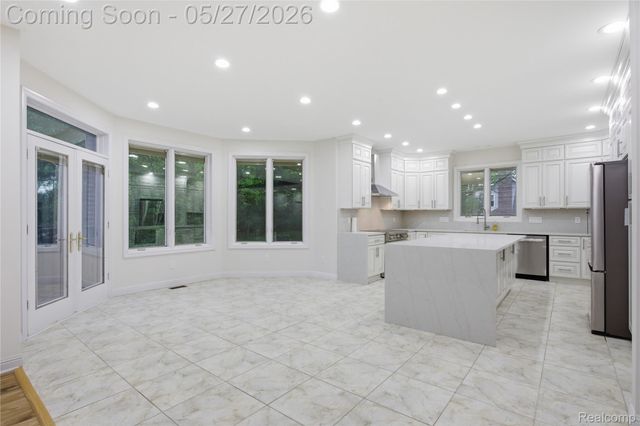46500 Ryan Road, Shelby Charter Township, MI 48317