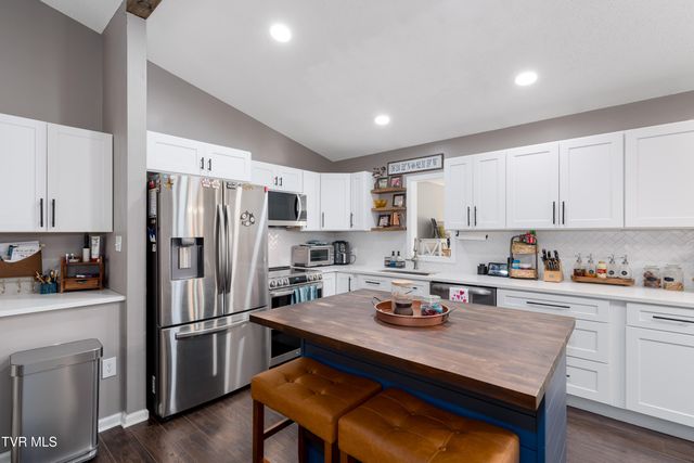 125 Rosebud Lane, Gray, TN 37615