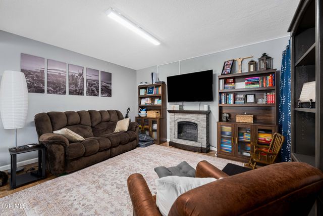 125 Rosebud Lane, Gray, TN 37615