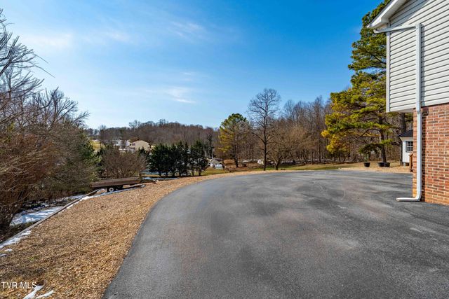 125 Rosebud Lane, Gray, TN 37615