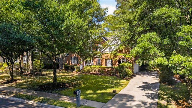 8843 E Fairway Woods Drive, North Charleston, SC 29420