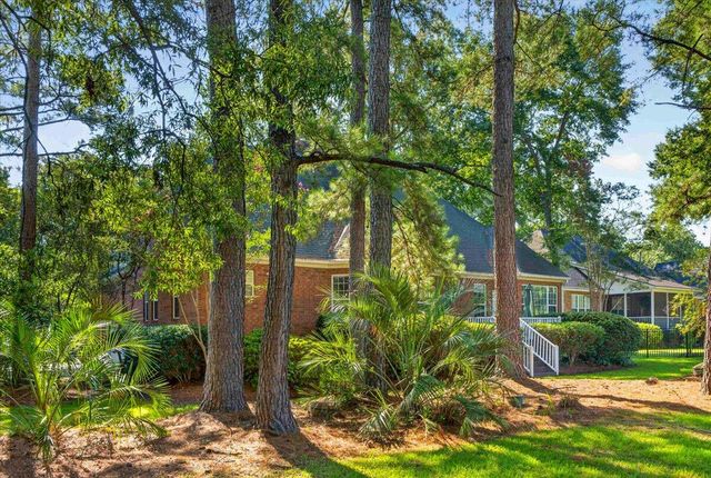 8843 E Fairway Woods Drive, North Charleston, SC 29420