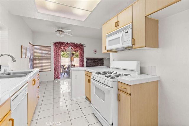 2879 Lancaster, Corona, CA 92882