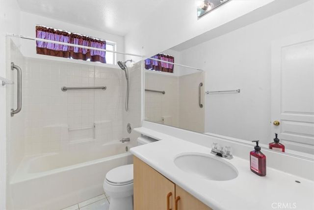 2879 Lancaster, Corona, CA 92882