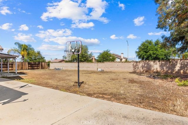 2879 Lancaster, Corona, CA 92882