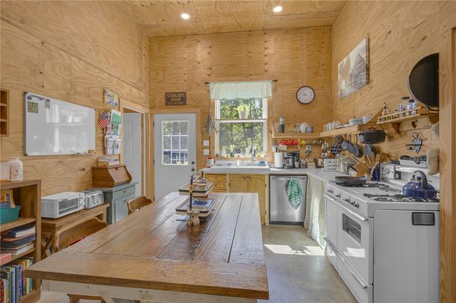 3306 Moorefield Memorial Highway, Pickens, SC 29671