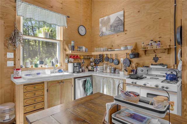 3306 Moorefield Memorial Highway, Pickens, SC 29671