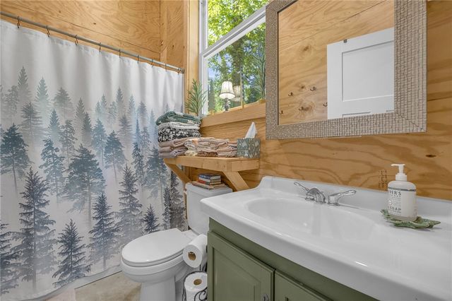 3306 Moorefield Memorial Highway, Pickens, SC 29671