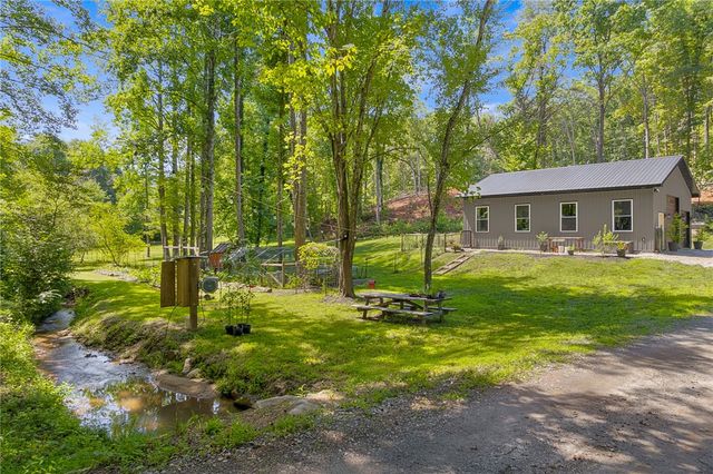 3306 Moorefield Memorial Highway, Pickens, SC 29671