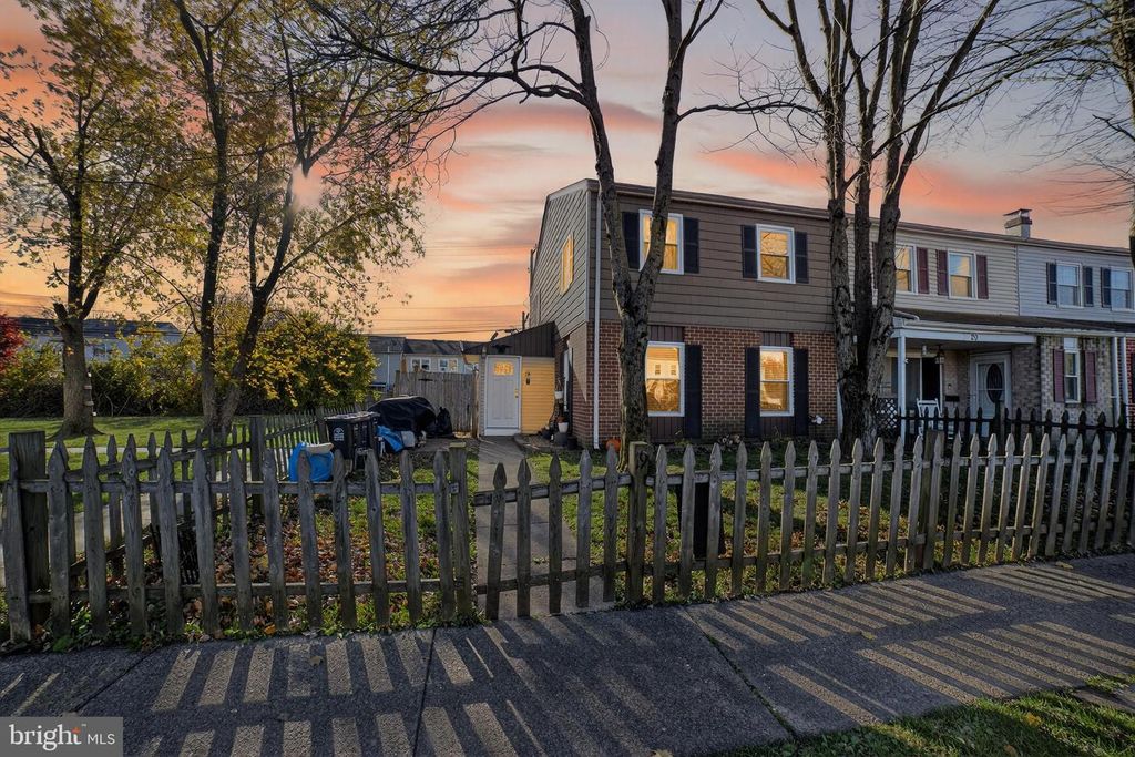 19 CONGRESS CT, Quakertown, PA 18951