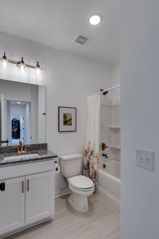 1113 Linn Cove Ct, Gallatin, TN 37066