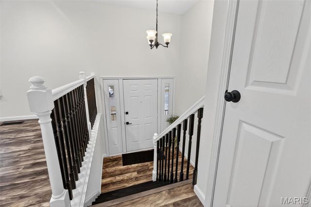 899 Oklahoma Avenue, Ballwin, MO 63021