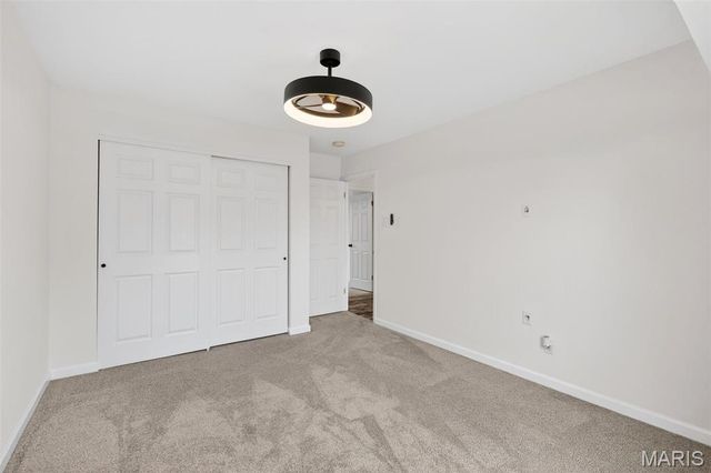 899 Oklahoma Avenue, Ballwin, MO 63021