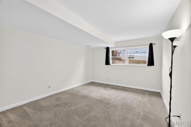 899 Oklahoma Avenue, Ballwin, MO 63021