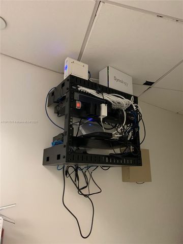 2100 Ponce De Leon Blvd 930, Coral Gables, FL 33134