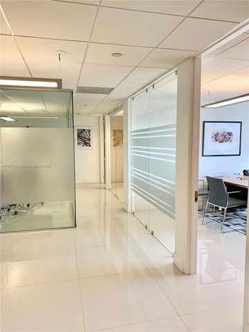 2100 Ponce De Leon Blvd 930, Coral Gables, FL 33134