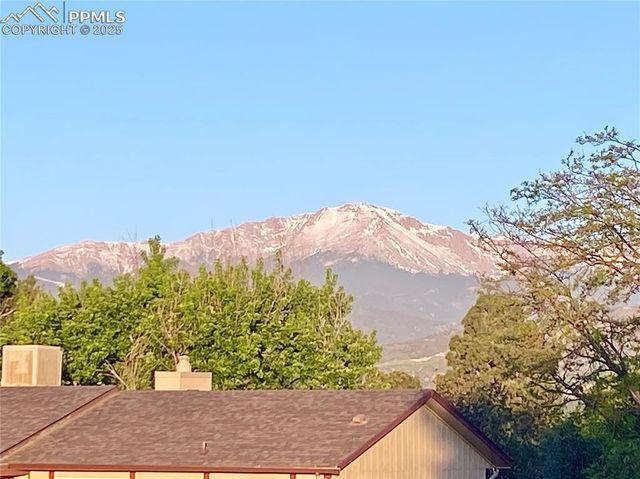 6485 Nanette Way, Colorado Springs, CO 80918