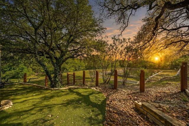 8110 Ranch Road 2222 RD 33, Austin, TX 78730