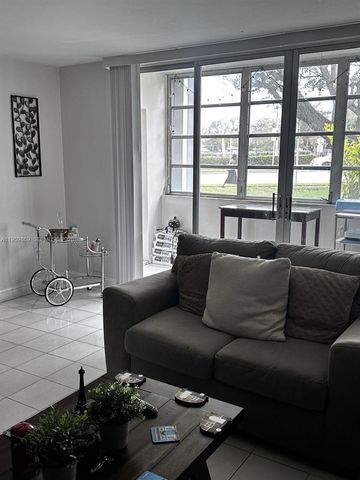 1501 NE Miami Gardens Dr 146, Miami, FL 33179