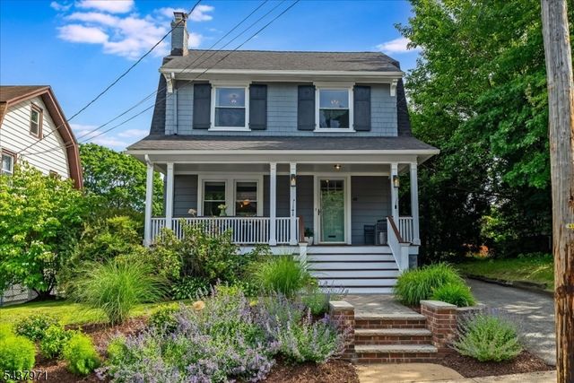 40 Comley Pl, Bloomfield Twp., NJ 07003