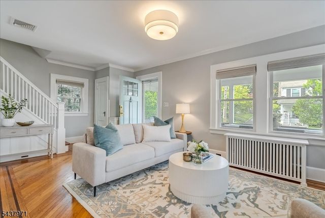 40 Comley Pl, Bloomfield Twp., NJ 07003