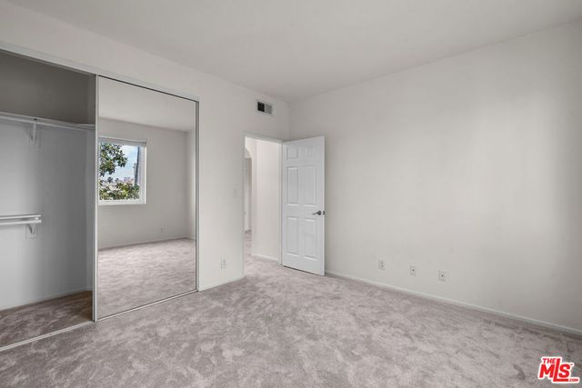 620 S Gramercy Place 301, Los Angeles, CA 90005