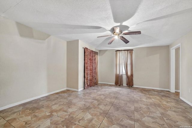 166 FAIR VLY, San Antonio, TX 78227