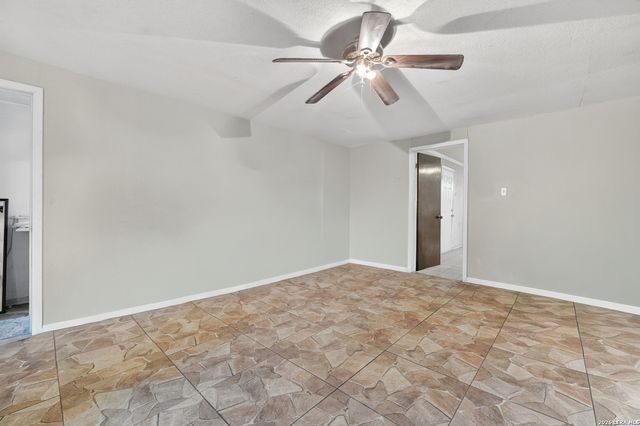 166 FAIR VLY, San Antonio, TX 78227