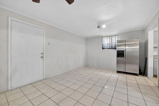 166 FAIR VLY, San Antonio, TX 78227