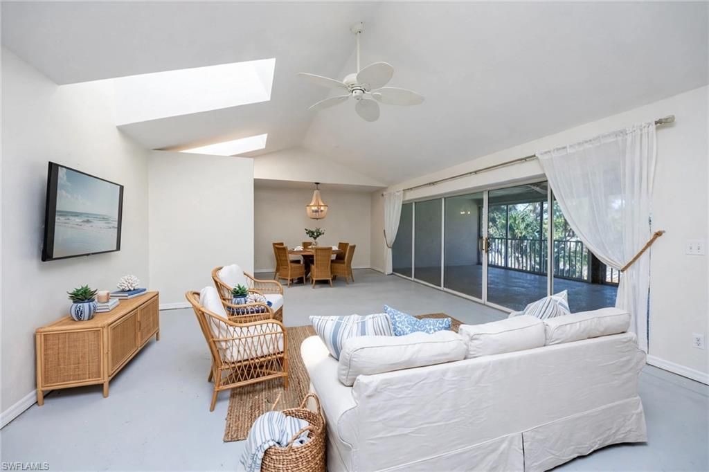 770 Waterford DR 302, NAPLES, FL 34113 — photo 4