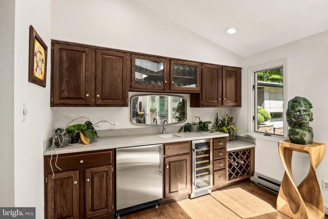 1 BRADDOCKS MILL CT, Medford, NJ 08055