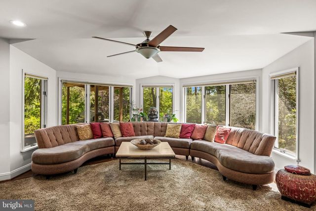 1 BRADDOCKS MILL CT, Medford, NJ 08055