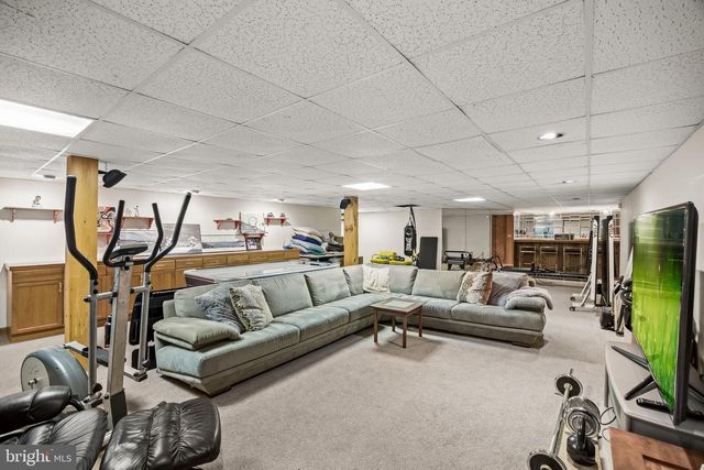 1 BRADDOCKS MILL CT, Medford, NJ 08055