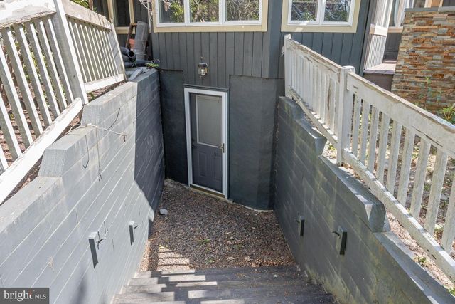 1 BRADDOCKS MILL CT, Medford, NJ 08055