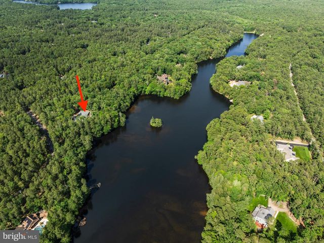 1 BRADDOCKS MILL CT, Medford, NJ 08055