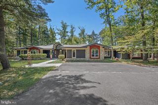 1 BRADDOCKS MILL CT, Medford, NJ 08055