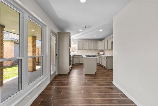 1508 Bayou Oak Drive, Friendswood, TX 77546