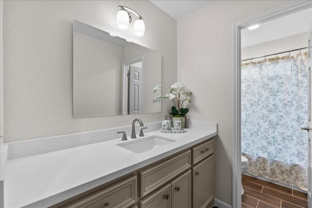 1508 Bayou Oak Drive, Friendswood, TX 77546