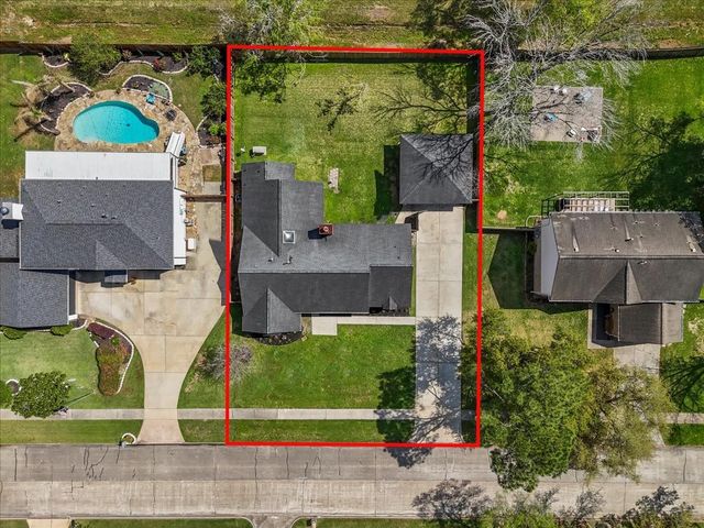 1508 Bayou Oak Drive, Friendswood, TX 77546