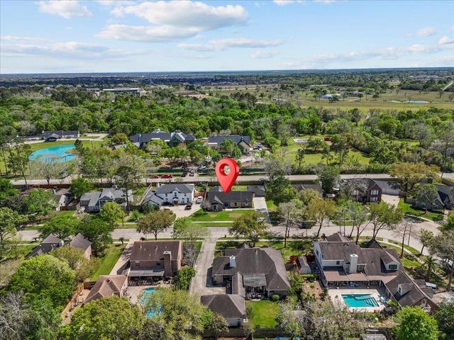 1508 Bayou Oak Drive, Friendswood, TX 77546