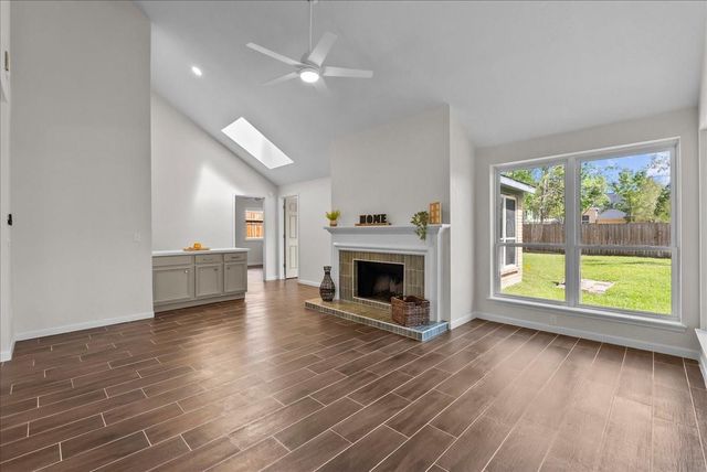 1508 Bayou Oak Drive, Friendswood, TX 77546