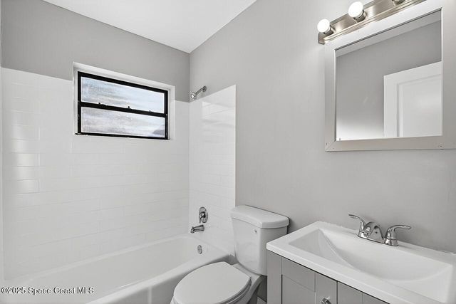 805 36th Avenue, Vero Beach, FL 32960