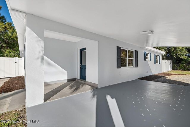 805 36th Avenue, Vero Beach, FL 32960