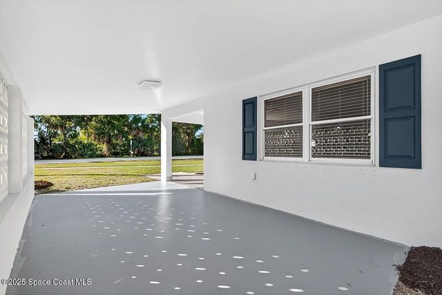 805 36th Avenue, Vero Beach, FL 32960