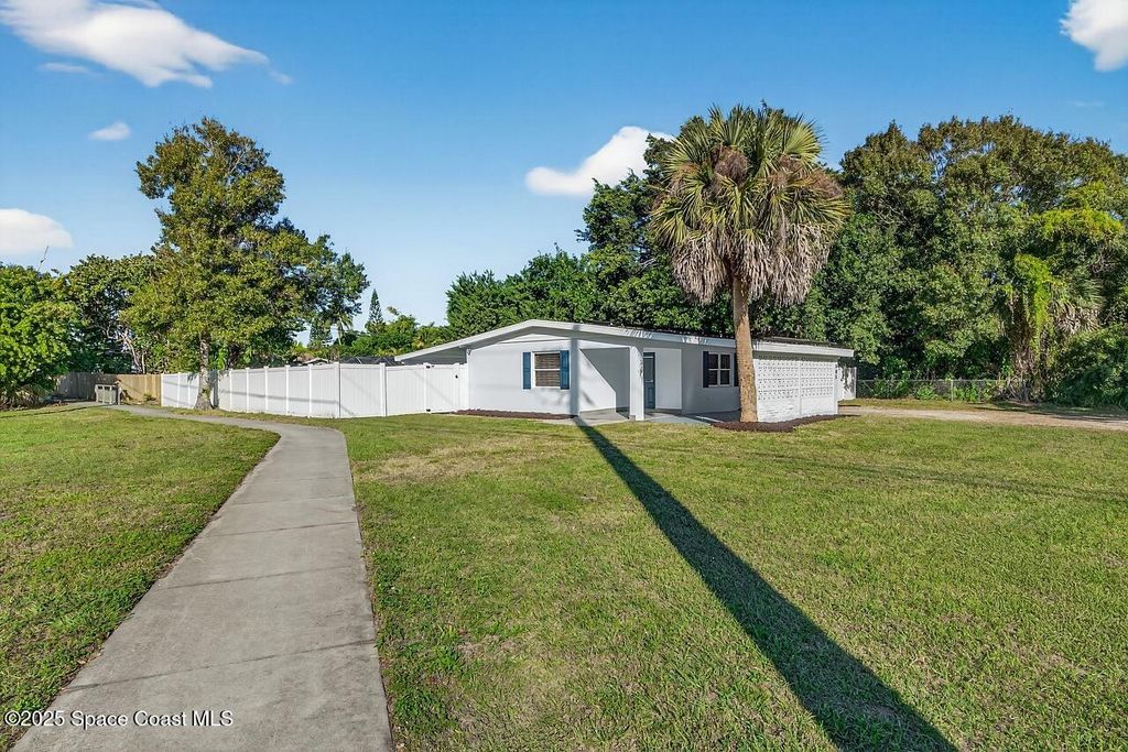 805 36th Avenue, Vero Beach, FL 32960