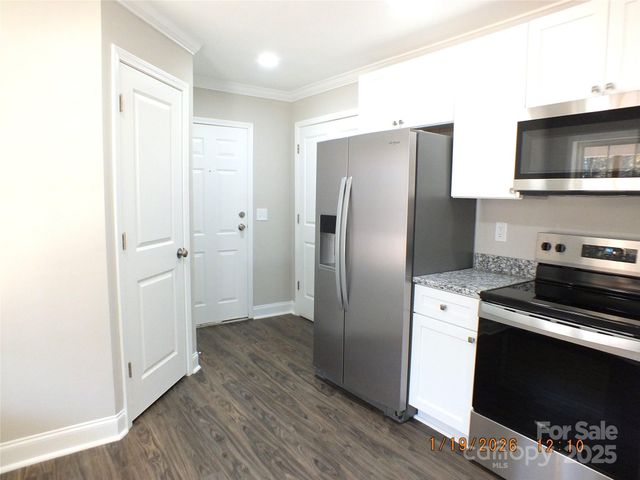 2425 Kershaw Camden Highway, Lancaster, SC 29720