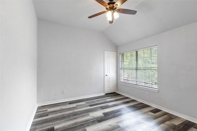 4952 Paddock Drive, Fort Worth, TX 76244